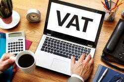 A Critical  Decision UAE Businesses need to make now for VAT Compliance